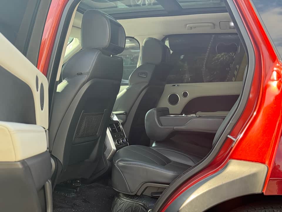Land Rover Range Rover Sport Land Rover Range Rover Sport