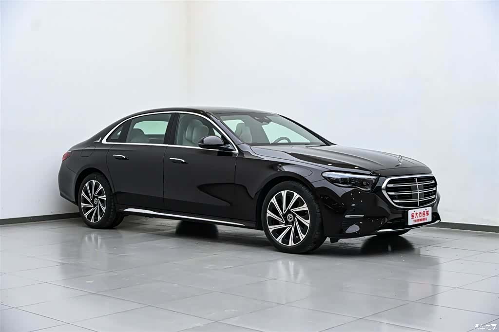 Mercedes-Benz E-Class, 2024 все фото