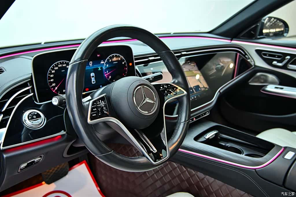 Mercedes-Benz E-Class, 2024 15