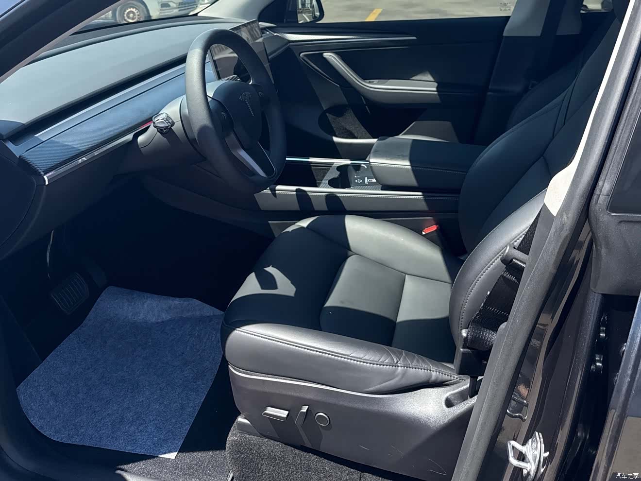 Tesla Model Y, 2024 9