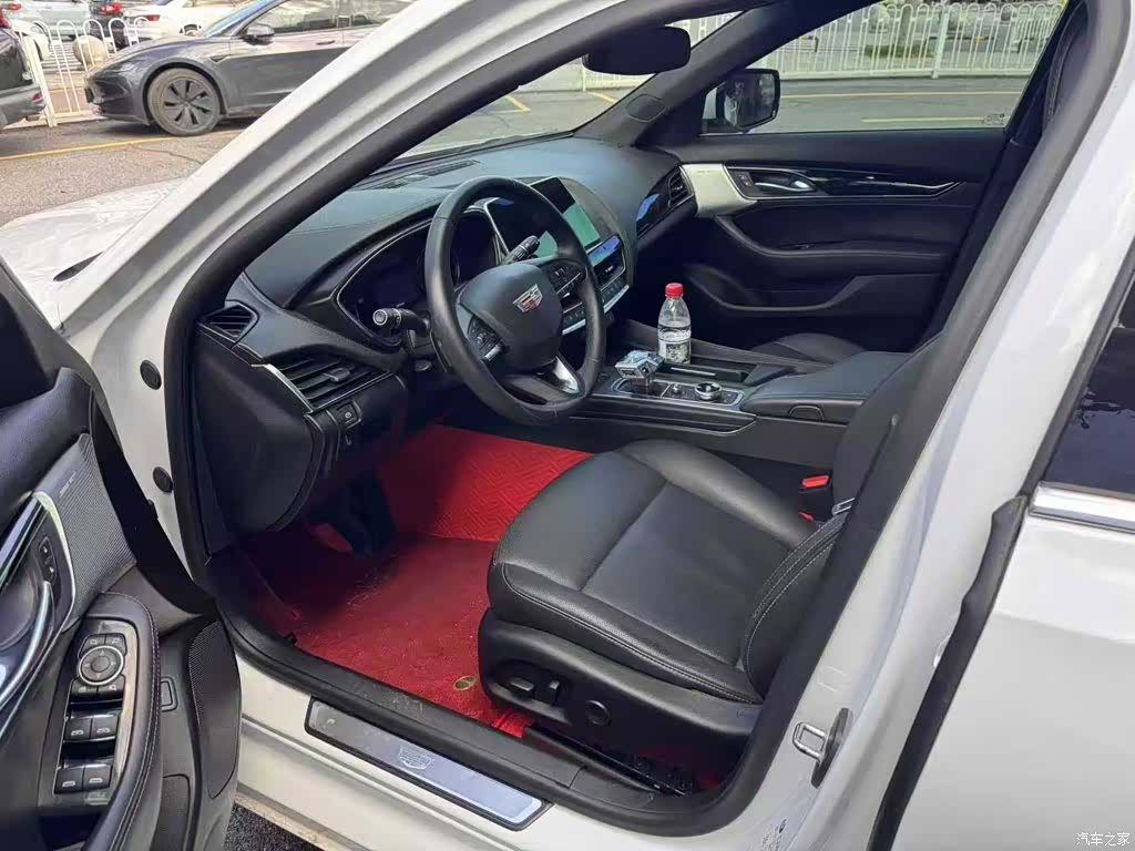 Cadillac CT5, 2021 все фото