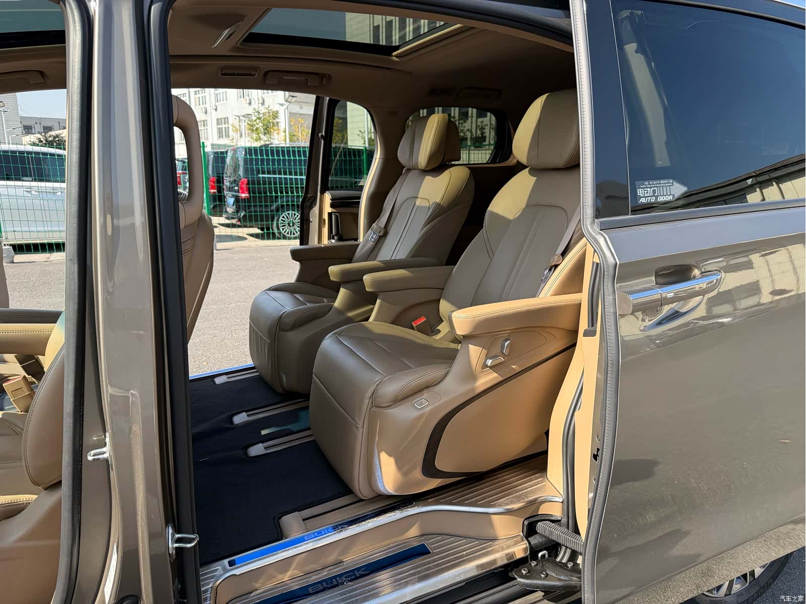 Buick GL8, 2020 15