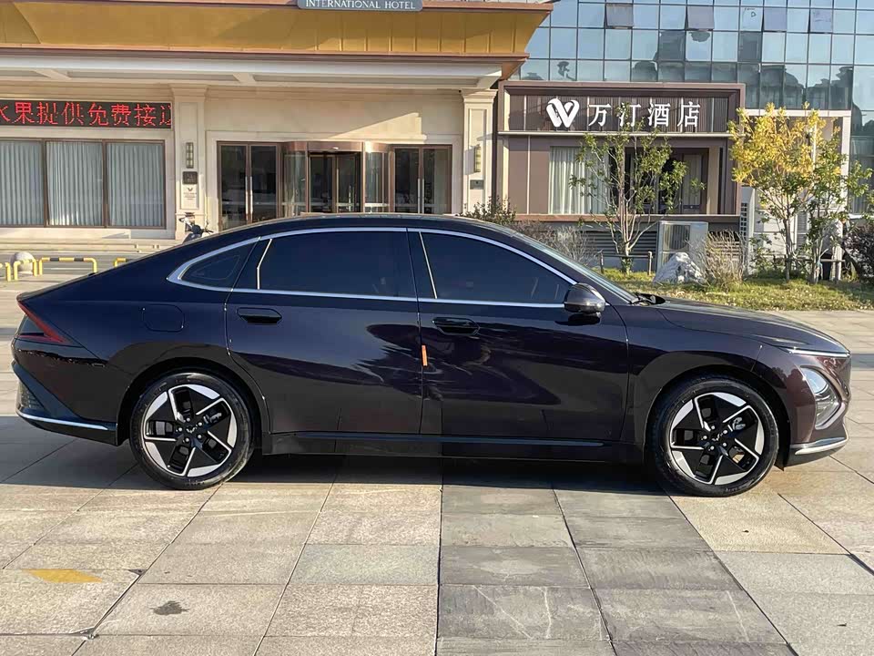 Wuling Wuling Starlight