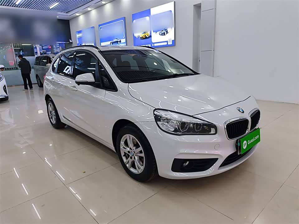 BMW 2 series station wagon