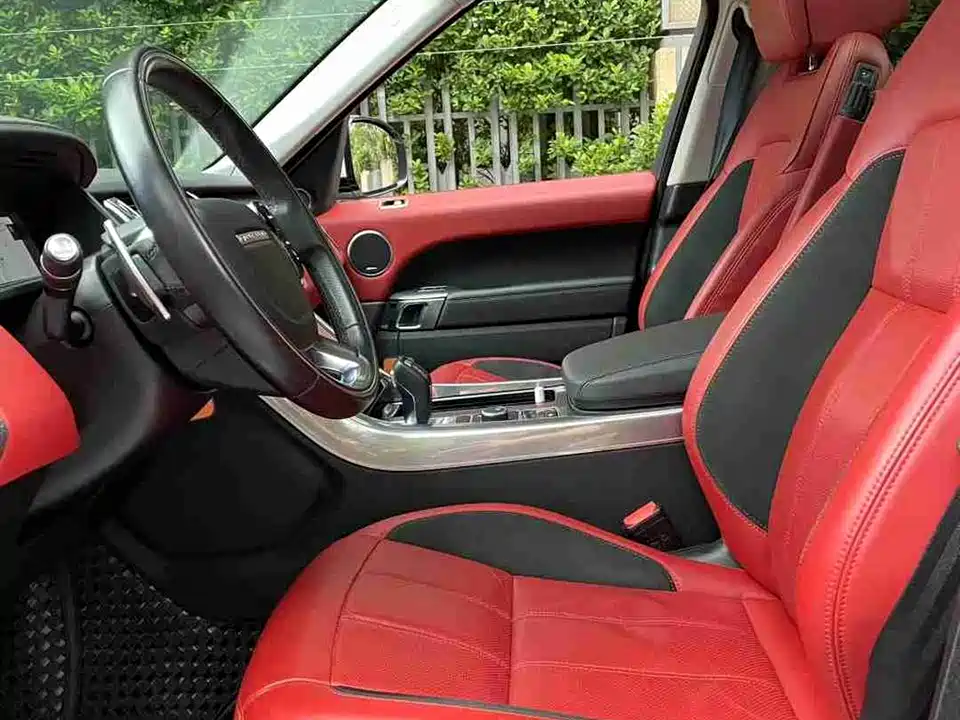 Land Rover Range Rover Sport Land Rover Range Rover Sport