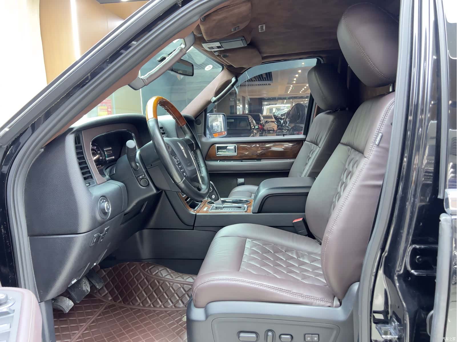 Lincoln Navigator, 2016 7