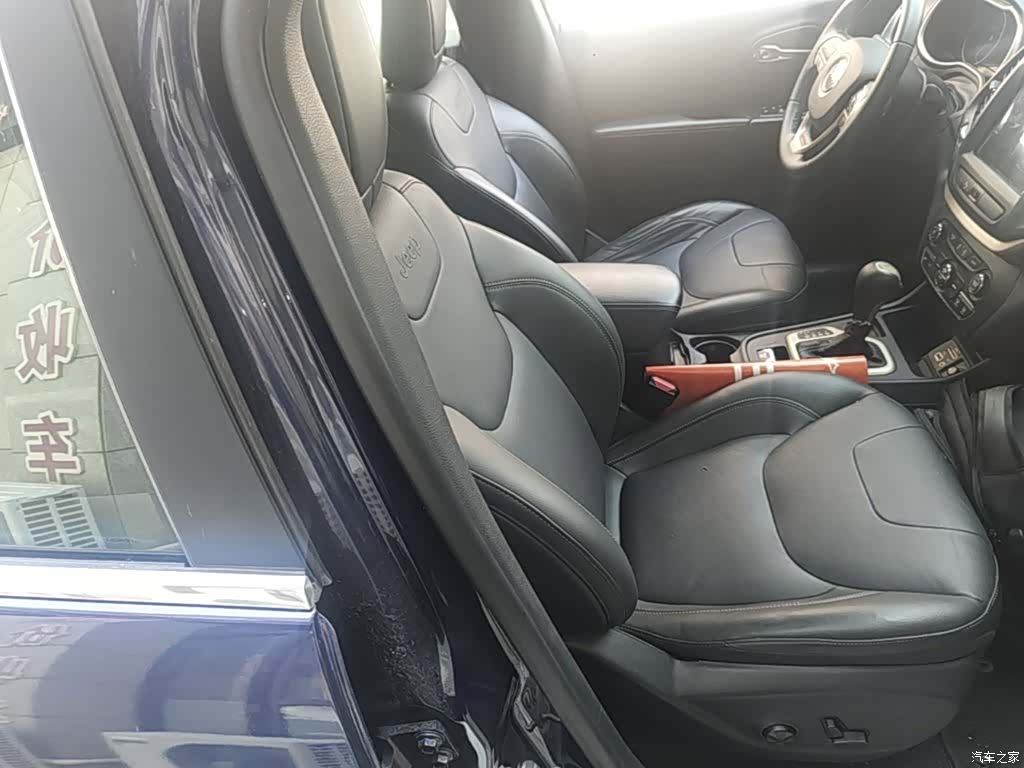 Jeep Cherokee, 2018 25