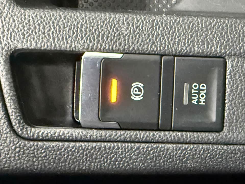 Volkswagen T-ROC exploring Songs