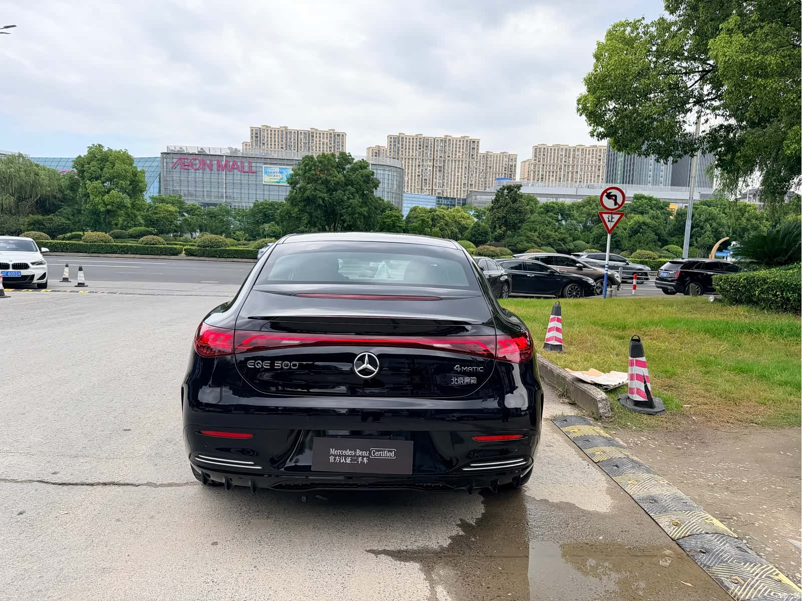 Mercedes-Benz EQE, 2025 13