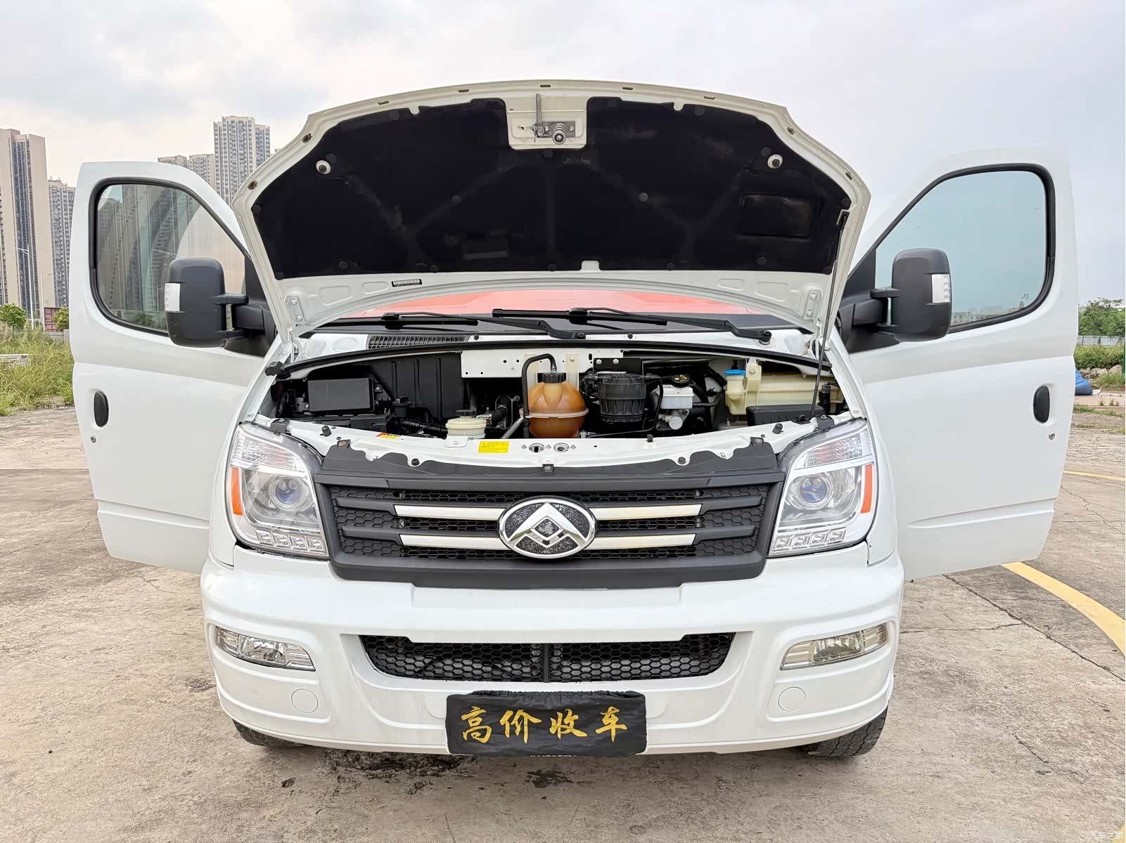 Maxus V80, 2022 21