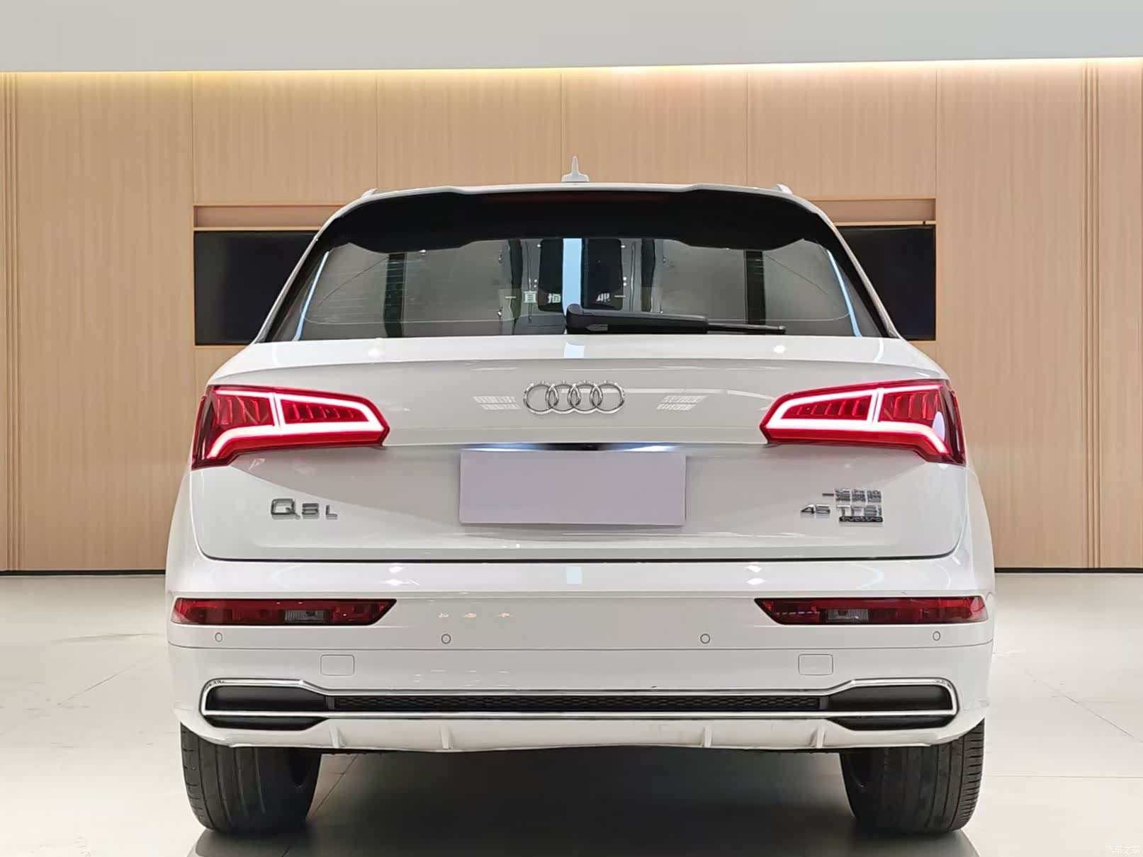 Audi Q5L, 2019 6