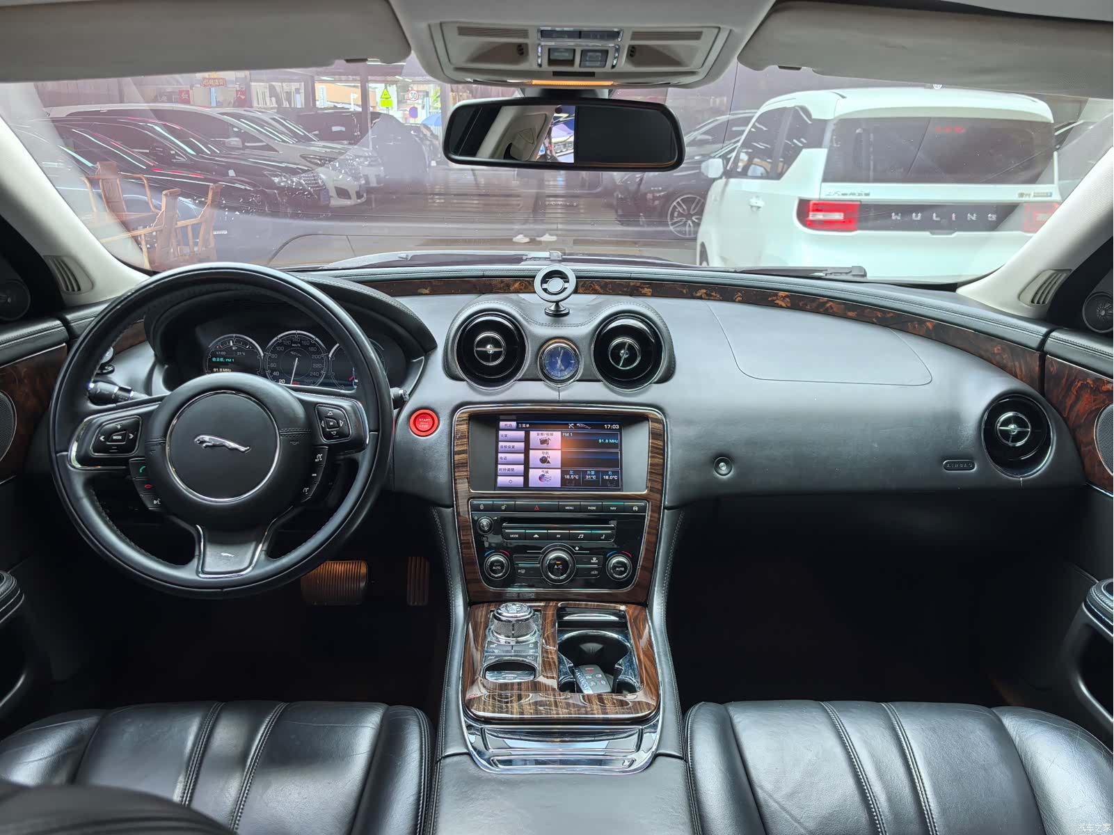 Jaguar XJ, 2013 9