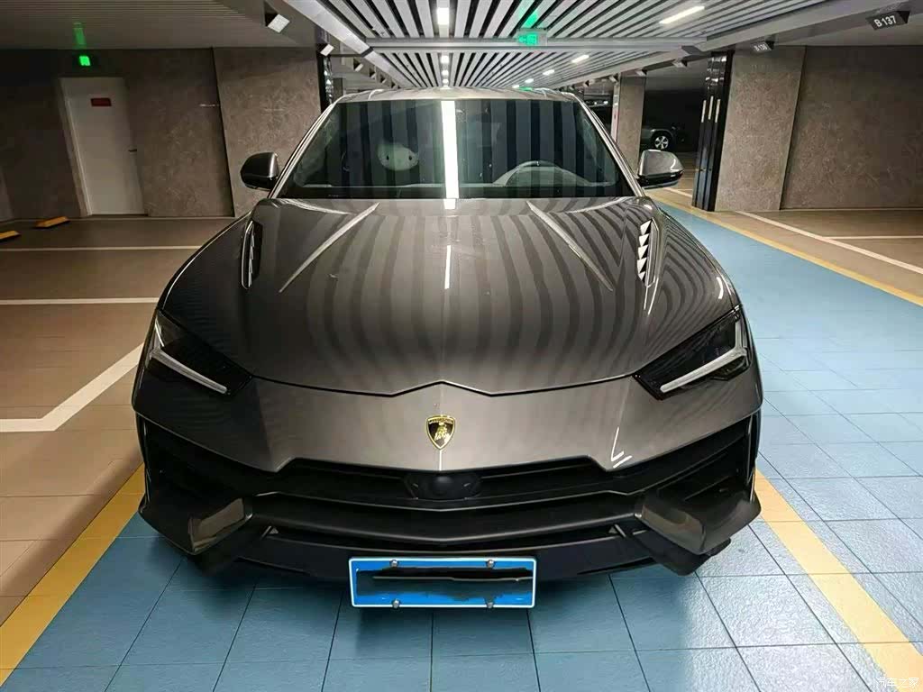 Lamborghini Urus, 2024 2