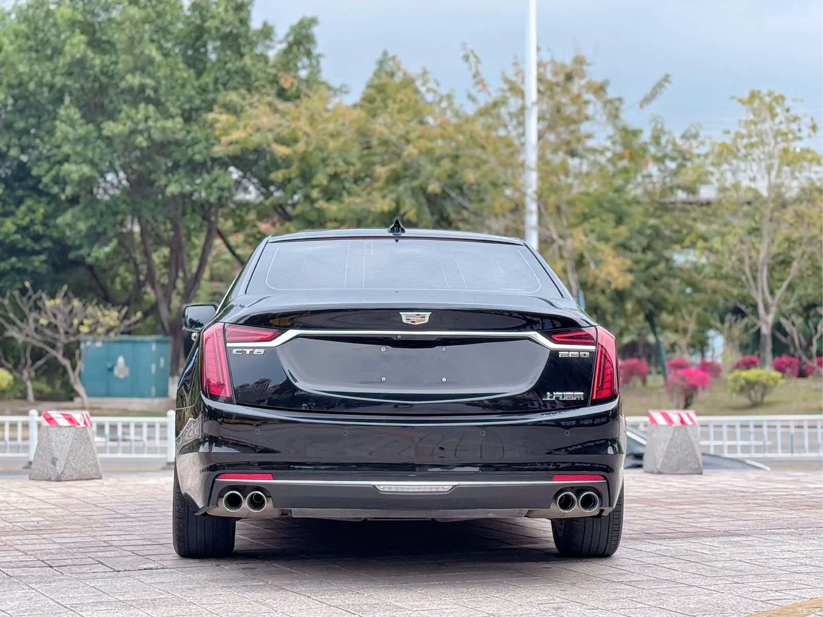 Cadillac CT6, 2021 все фото