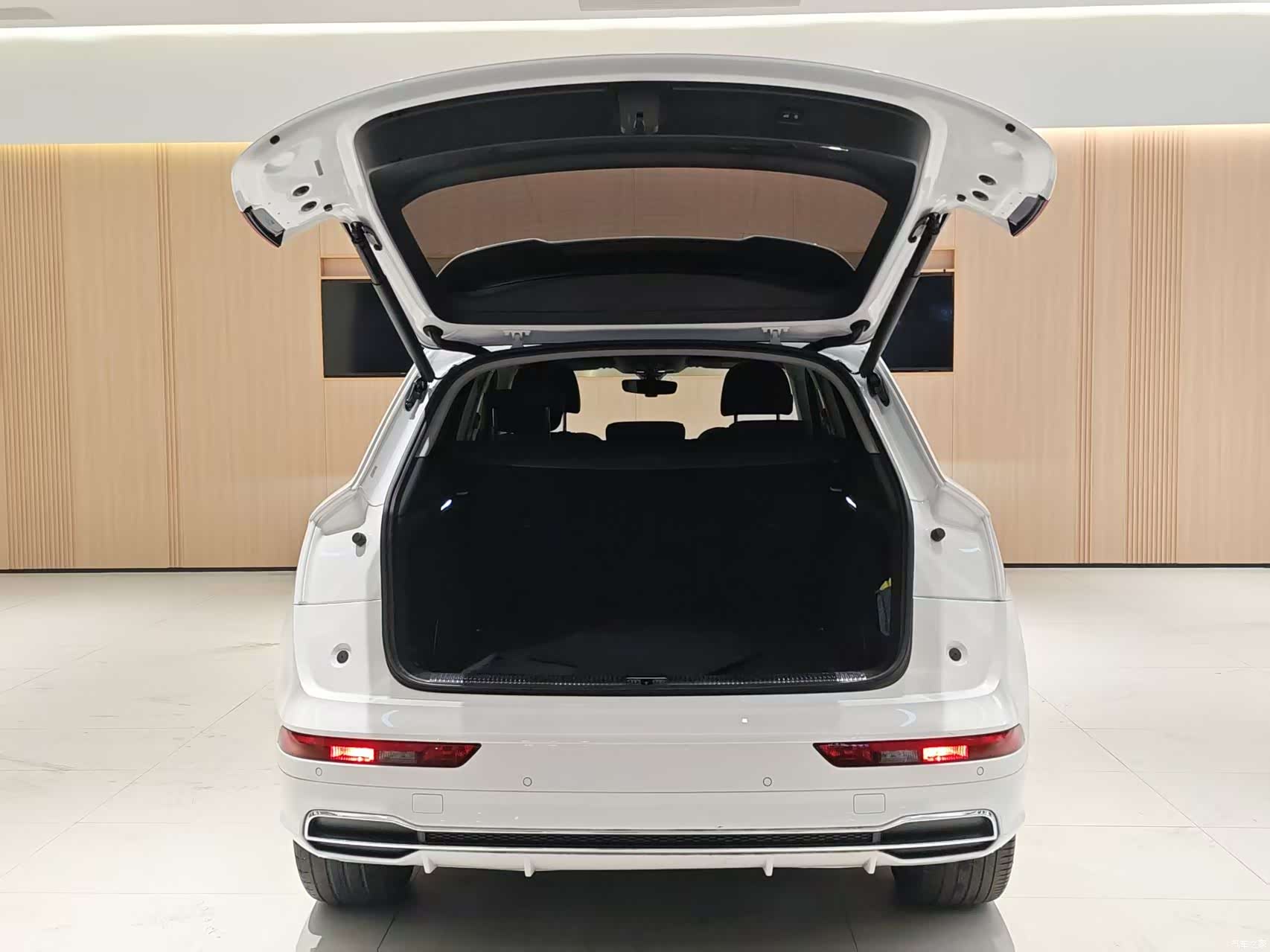 Audi Q5L, 2019 8