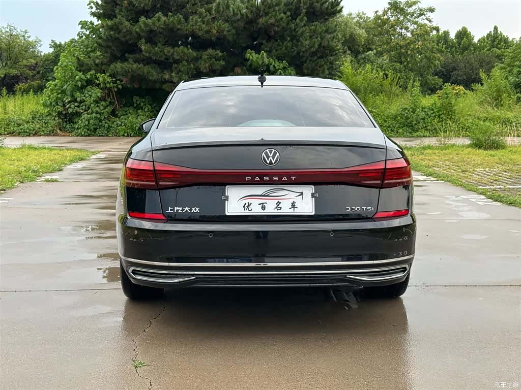 Volkswagen Passat, 2023 все фото
