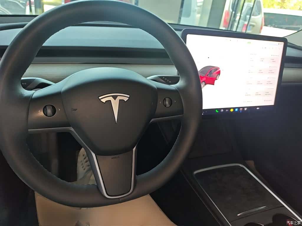 Tesla Model Y, 2023 10