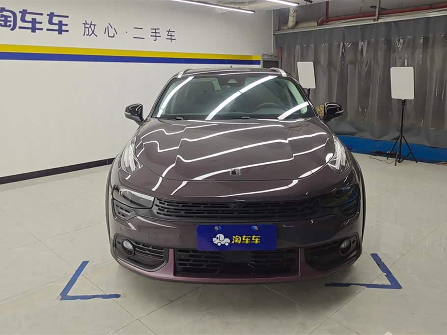 Lynk & Co 02 Lynk & Co 02