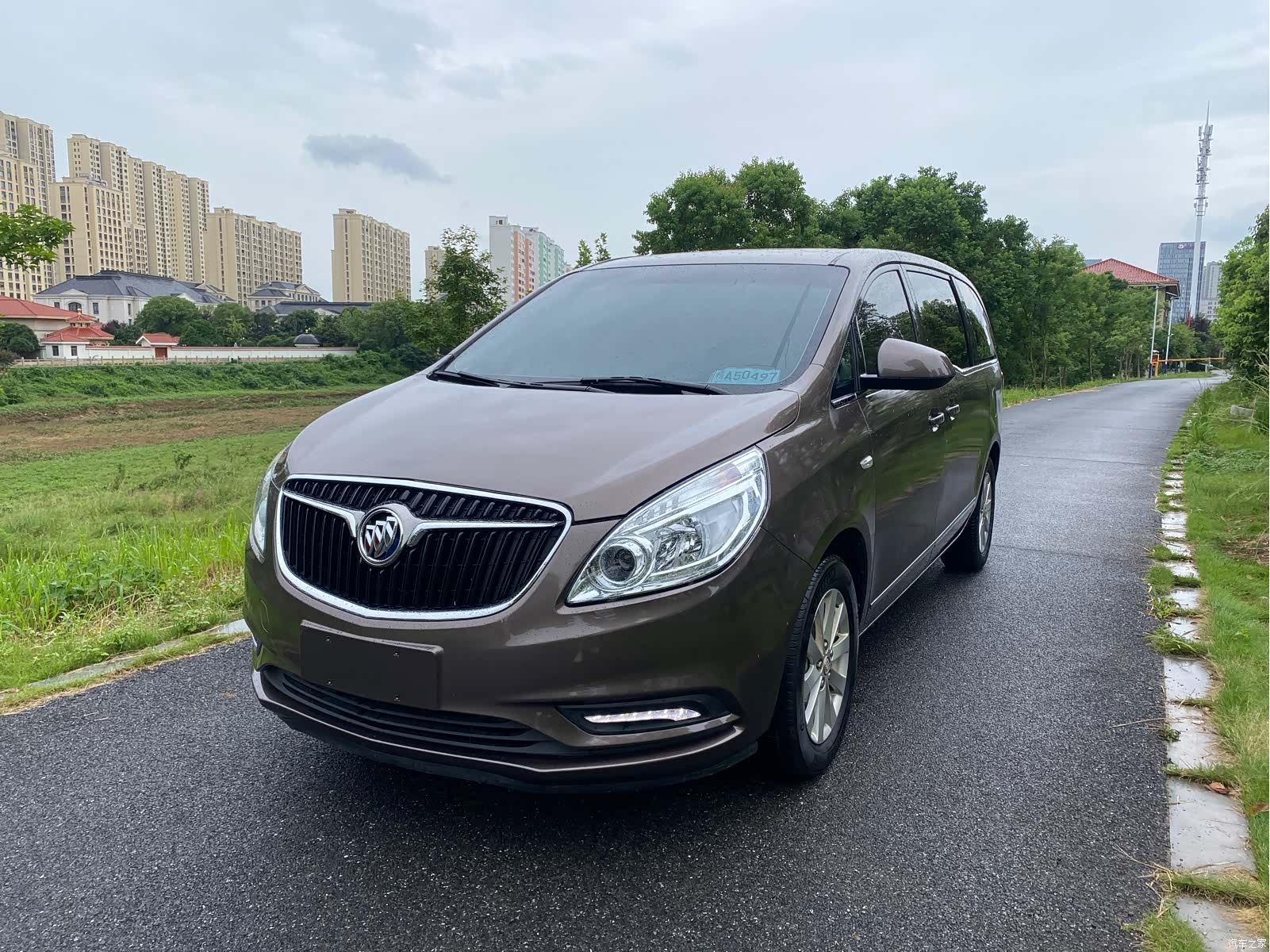 Buick GL8, 2017 1