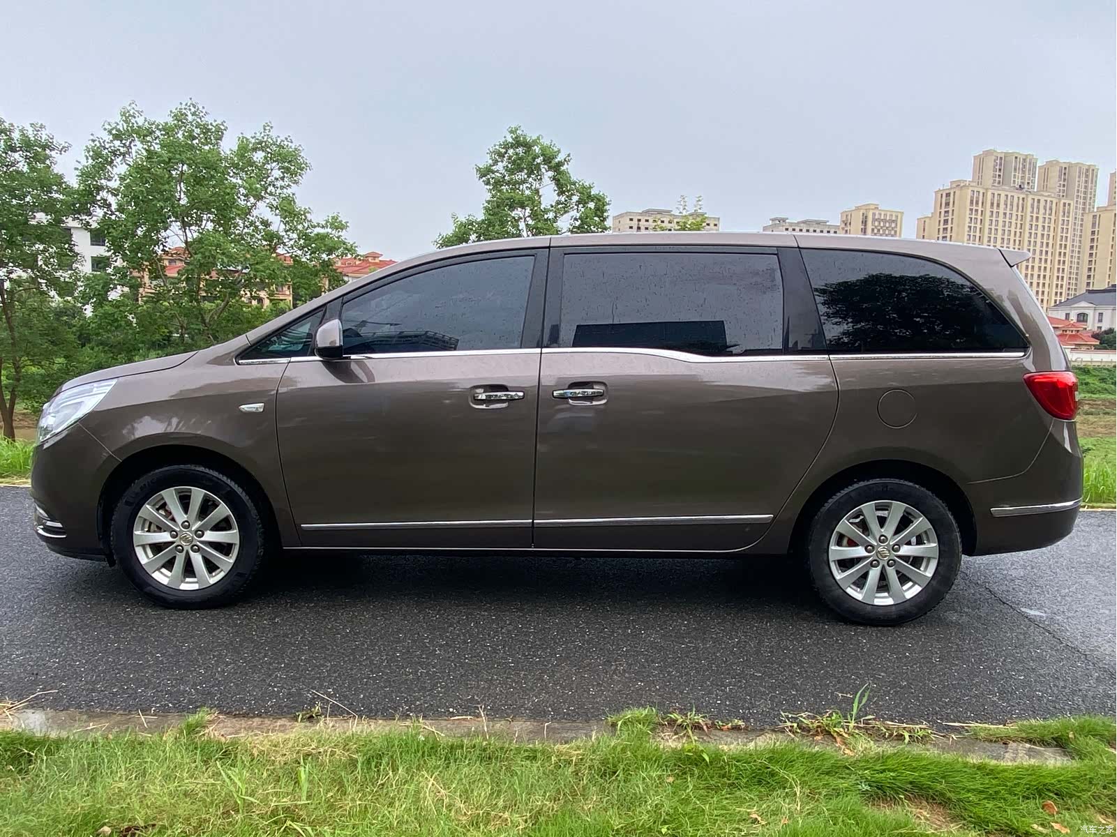 Buick GL8, 2017 4