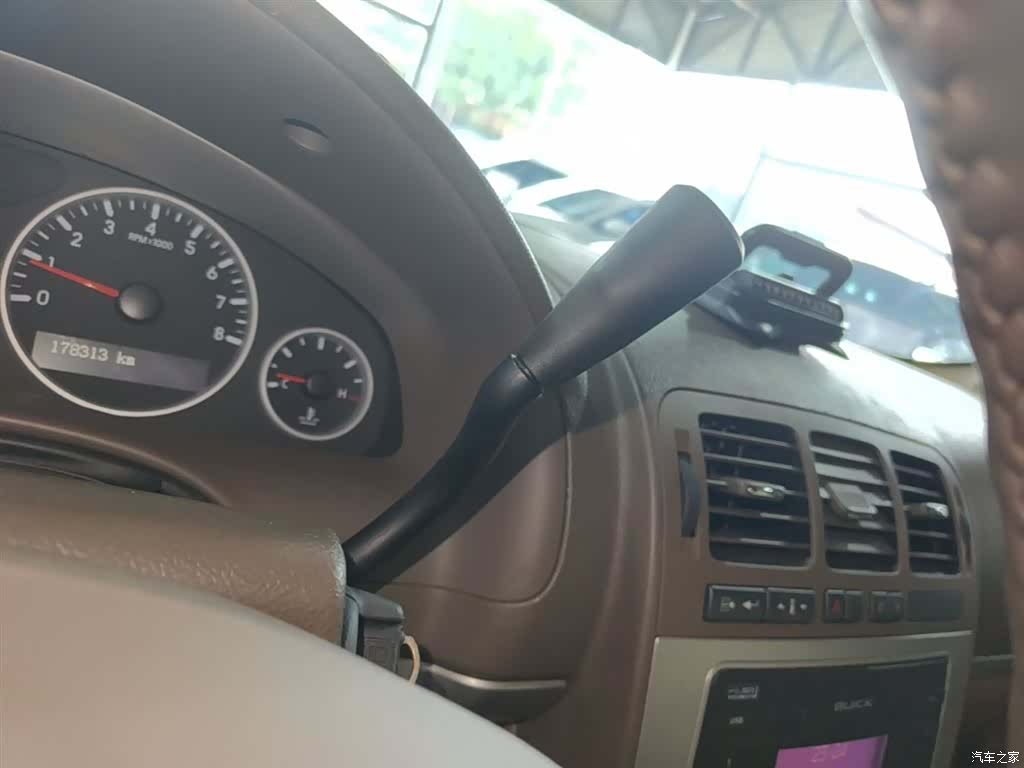 Buick GL8, 2014 14