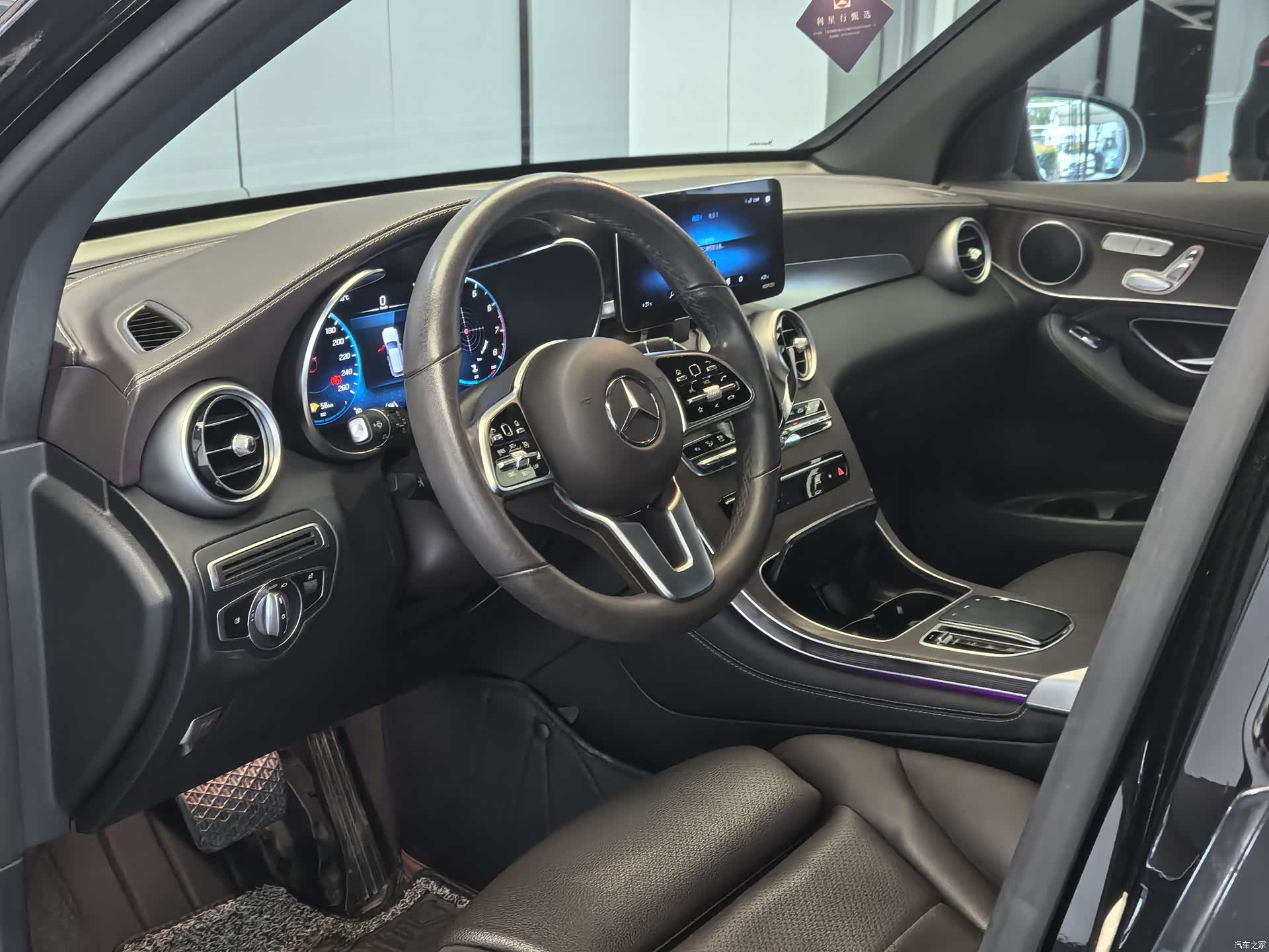 Mercedes-Benz GLC, 2020 12