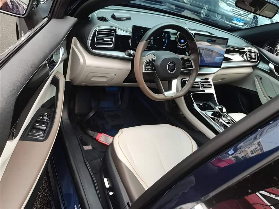 BYD Qin Yuan BYD Qin Yuan