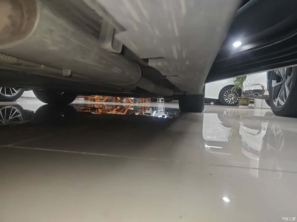BYD Han, 2023 21
