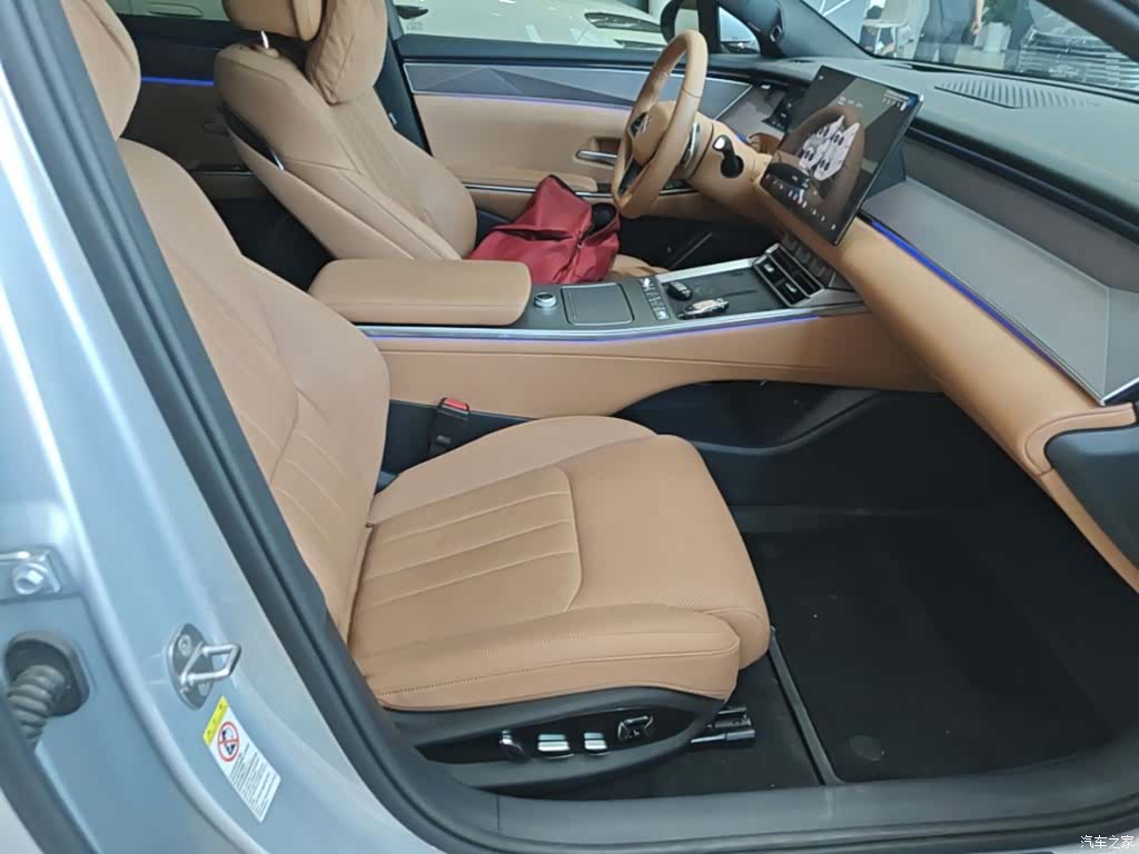 BYD Han, 2025 25