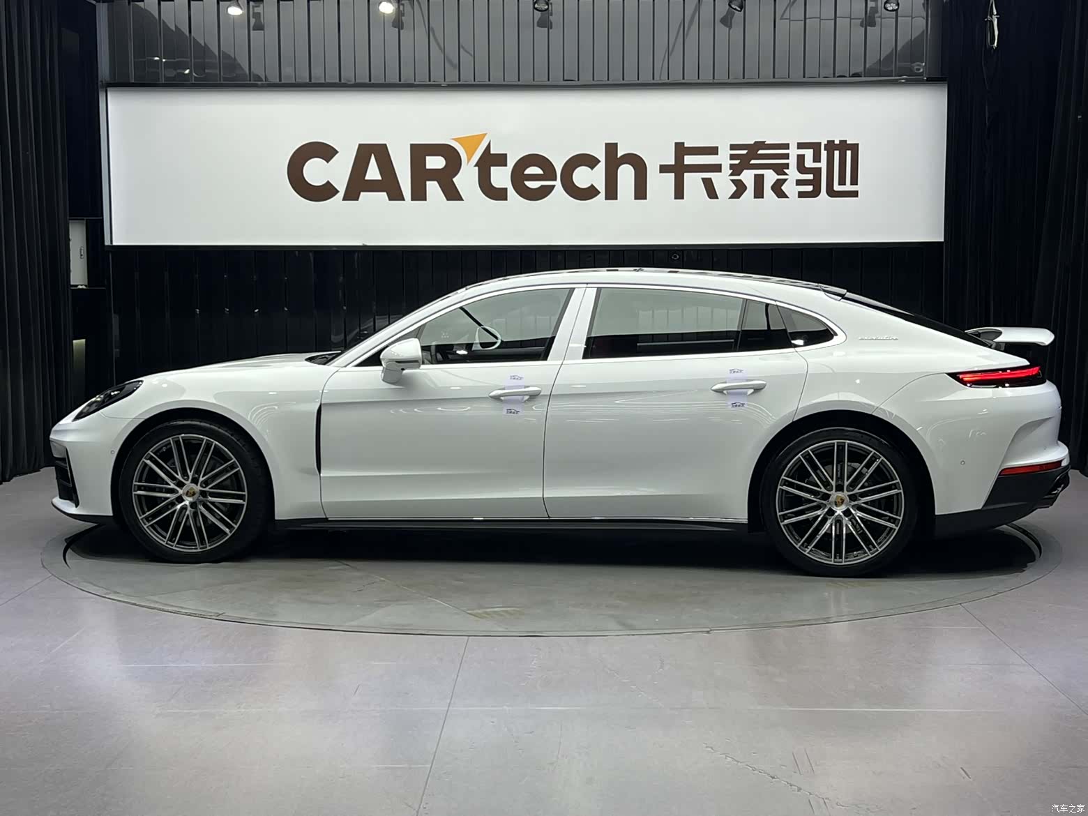 Porsche Panamera, 2024 11