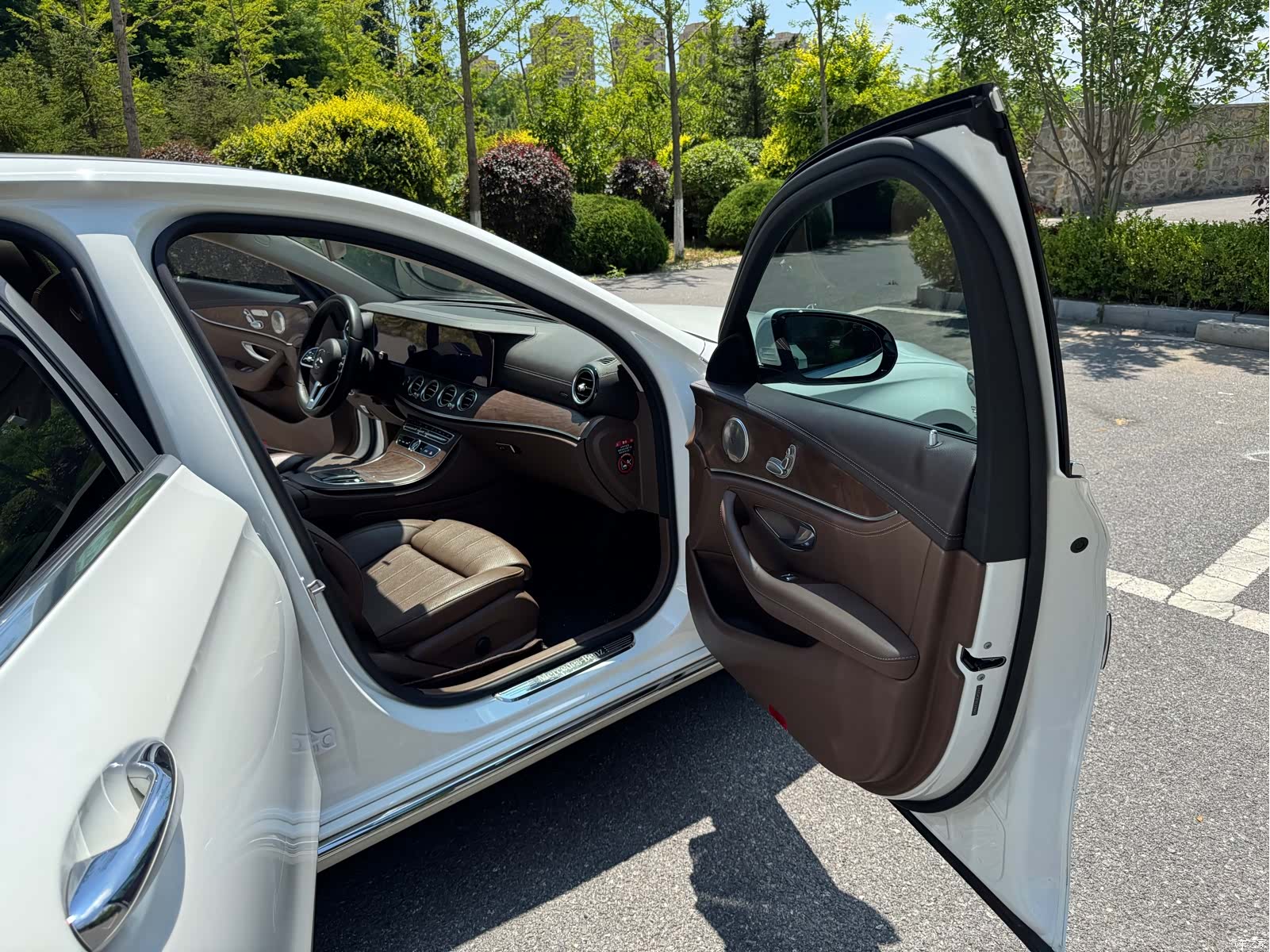 Mercedes-Benz E-Class, 2019 23