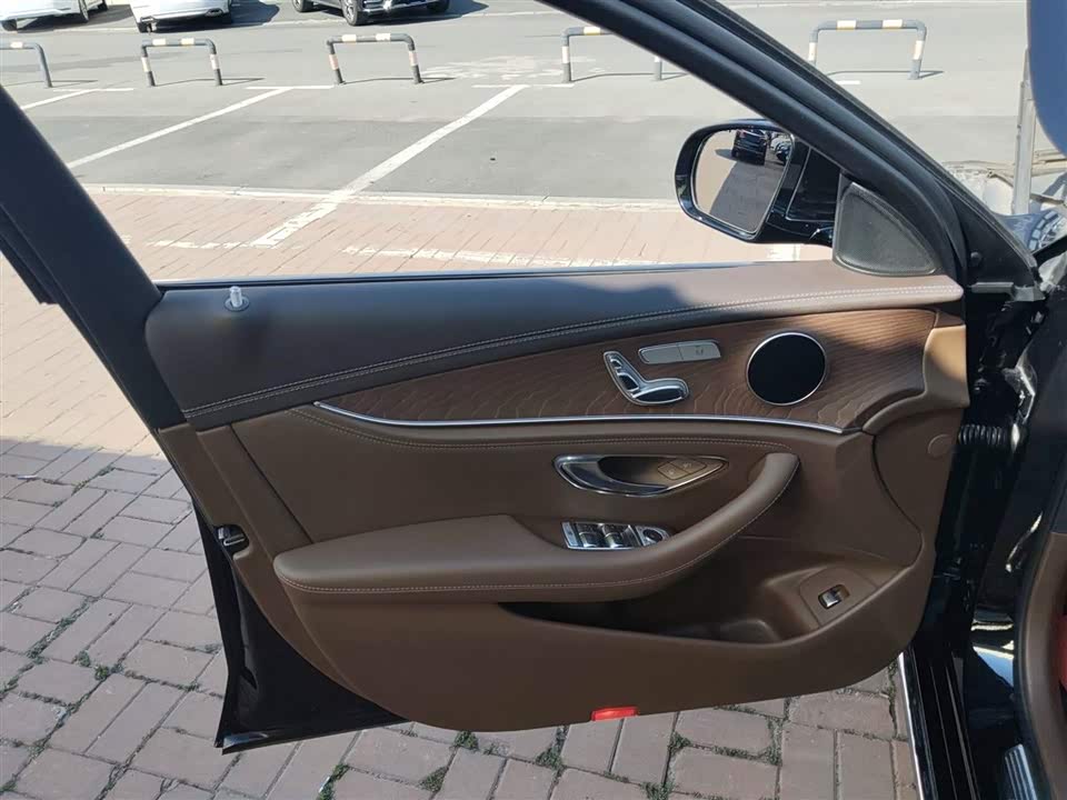 Mercedes-Benz E-class Mercedes-Benz E-class