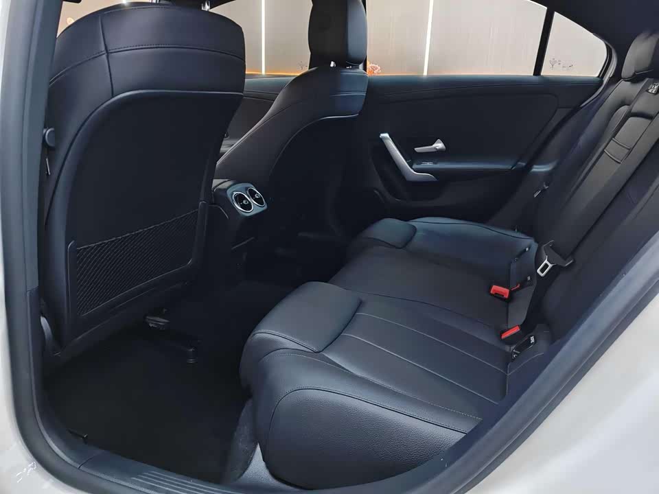 Mercedes-Benz Class A Mercedes-Benz Class A