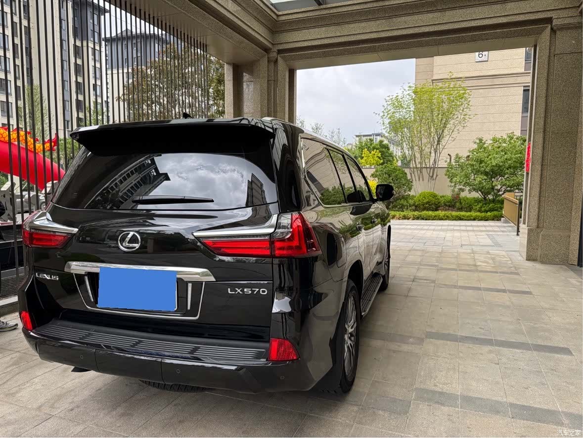 Lexus LX, 2020 22