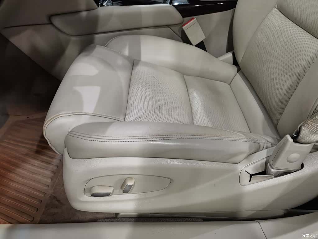 Cadillac XTS, 2015 20