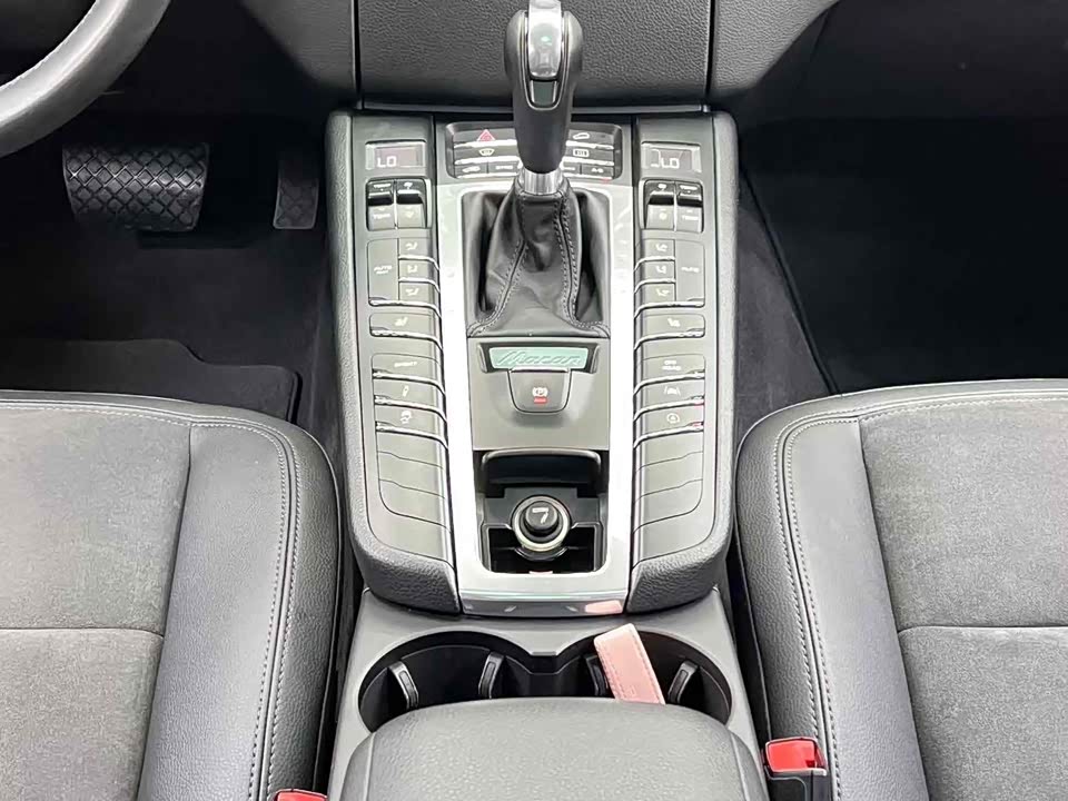 Porsche Macan Porsche Macan