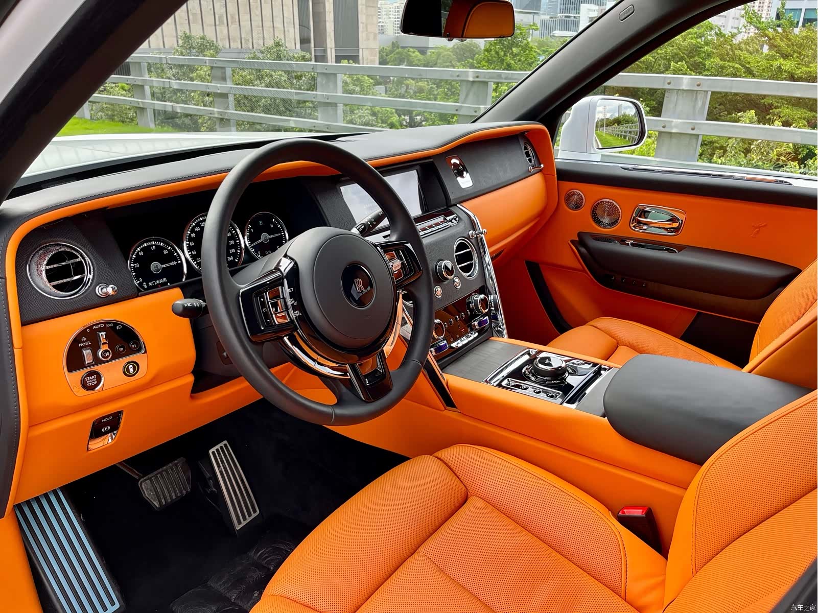 Rolls-Royce Cullinan, 2021 10