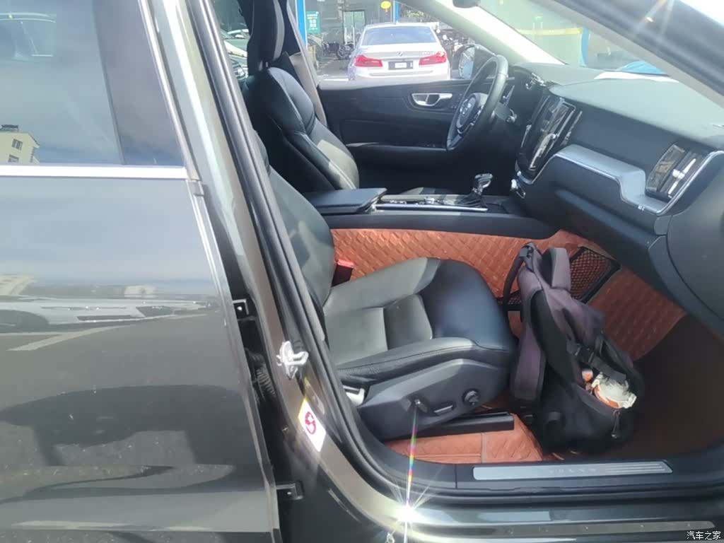 Volvo XC60, 2018 25