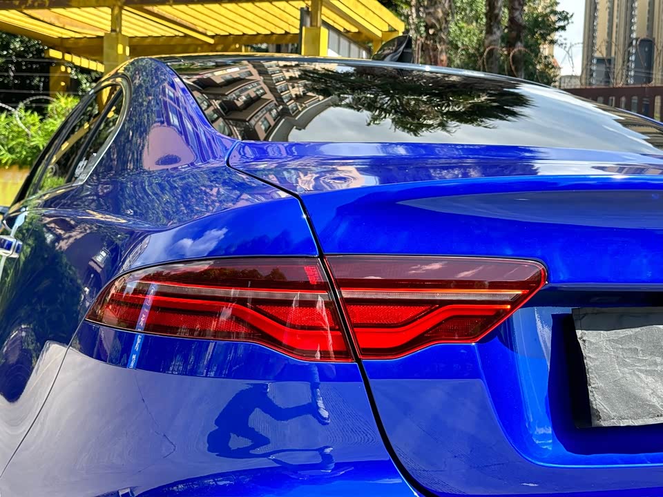 Jaguar XEL Jaguar XEL