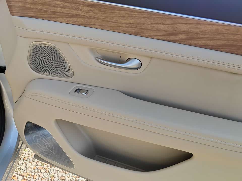 AITO Ask the world M7