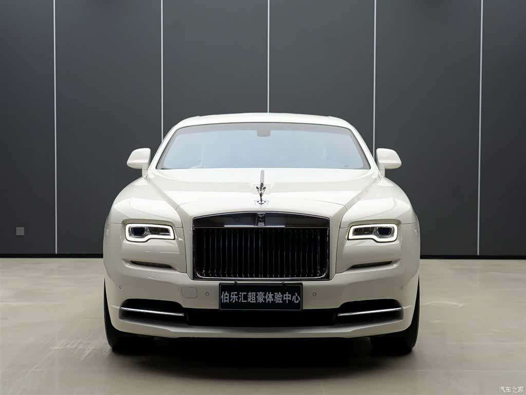 Rolls-Royce Wraith, 2017 3