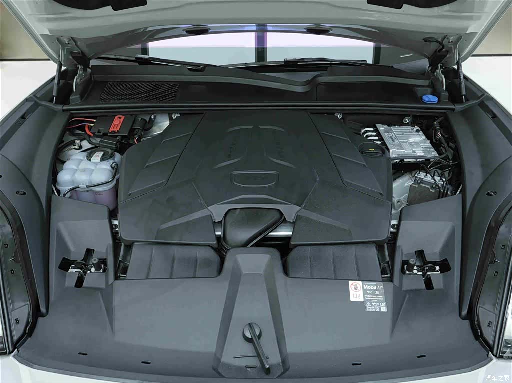 Porsche Cayenne, 2026 22