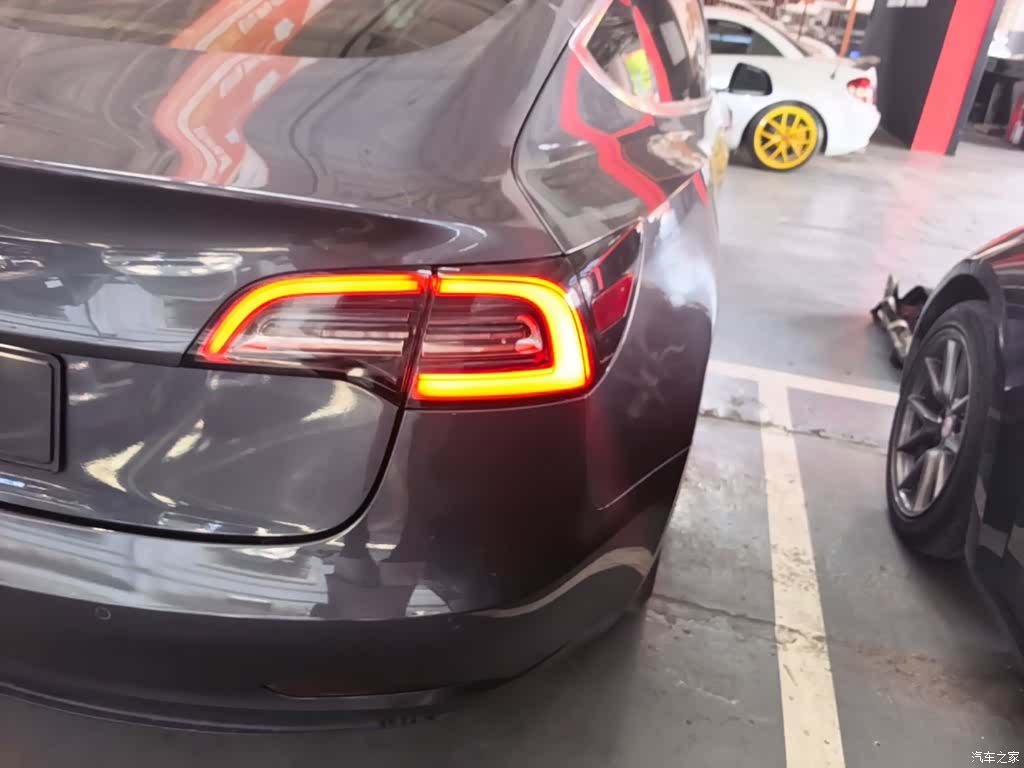 Tesla Model 3, 2019 8