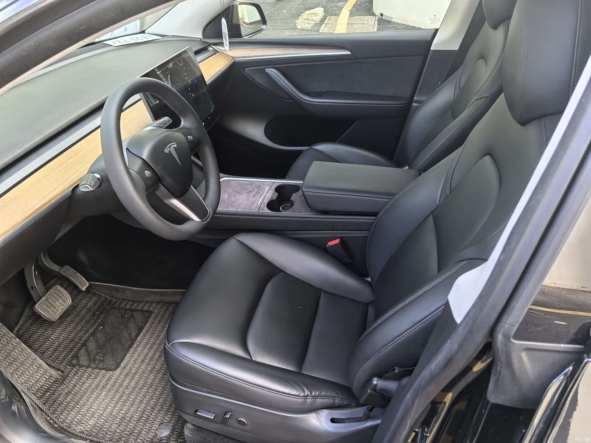 Tesla Model Y, 2021 7