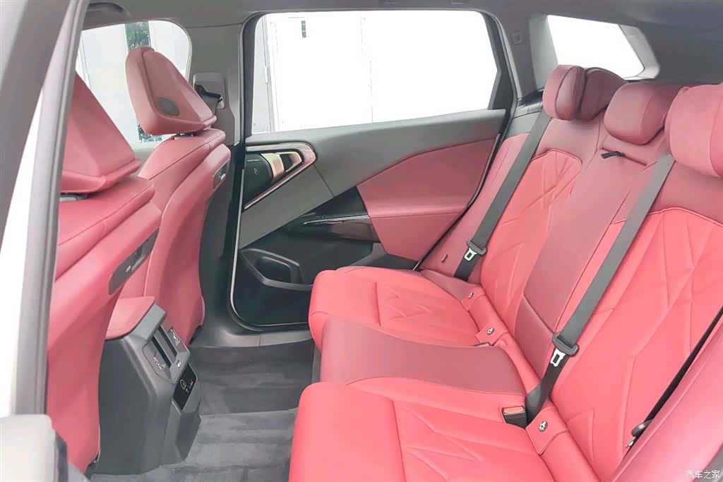 BMW X3, 2025 12