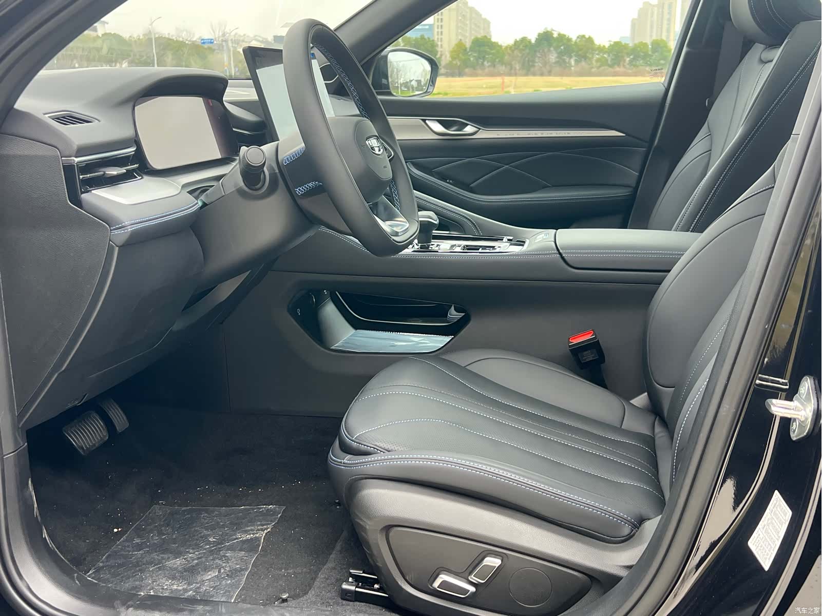 Geely Preface, 2025 13
