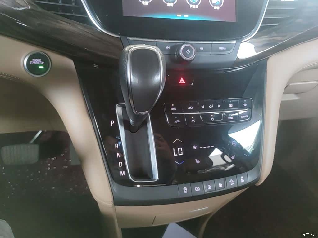 Buick GL8, 2018 14