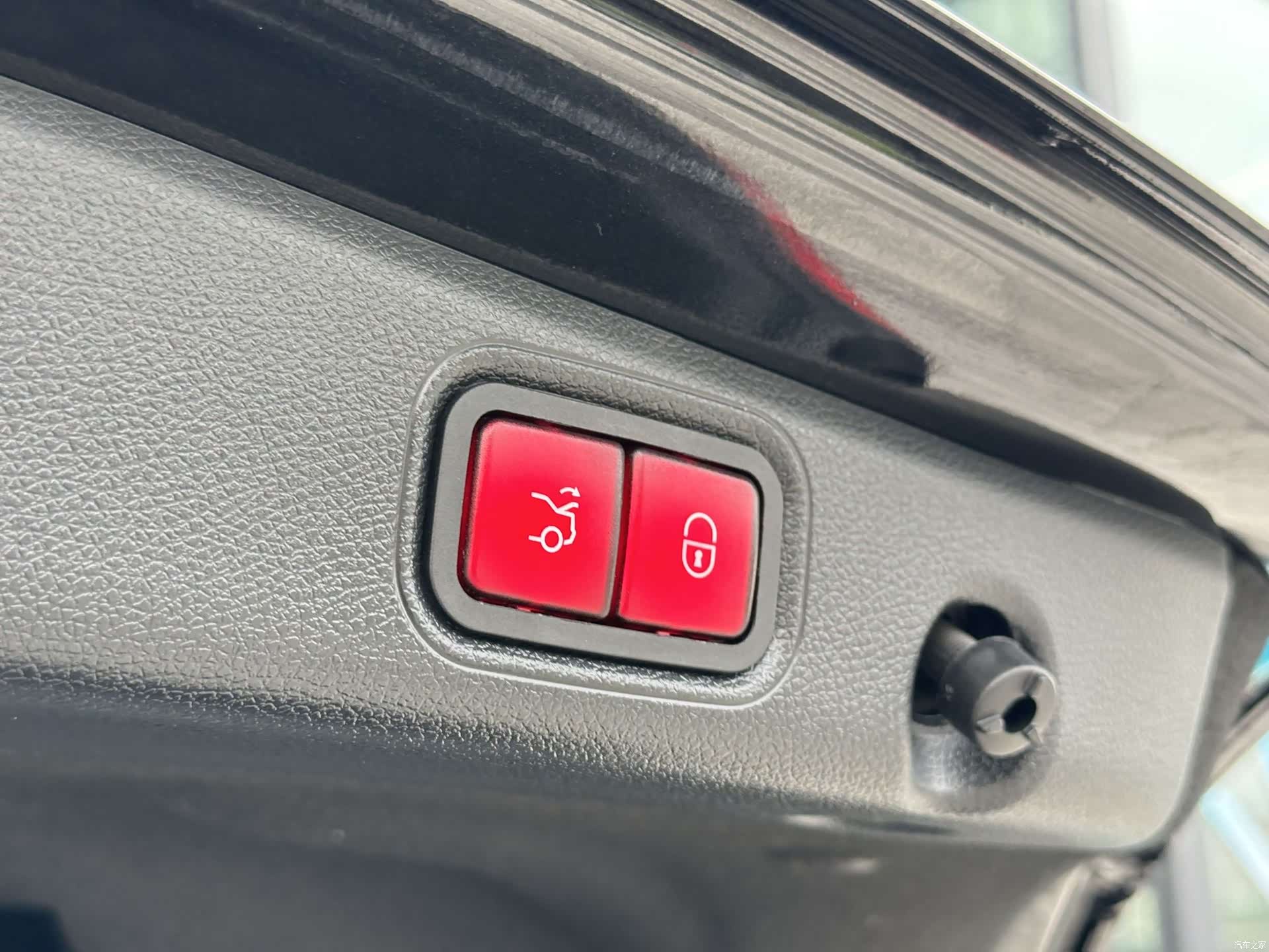 Mercedes-Benz E-Class, 2019 6