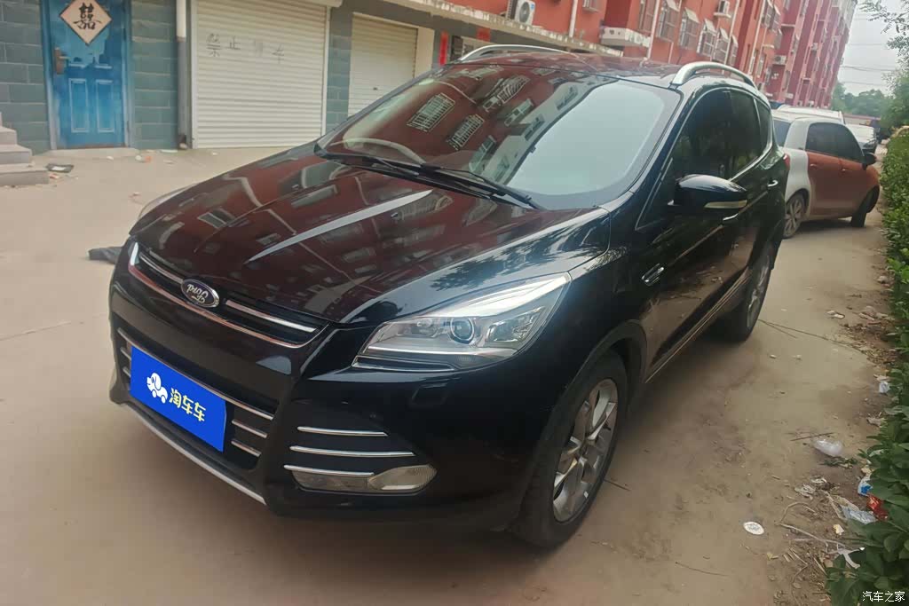 Ford Kuga, 2014 1