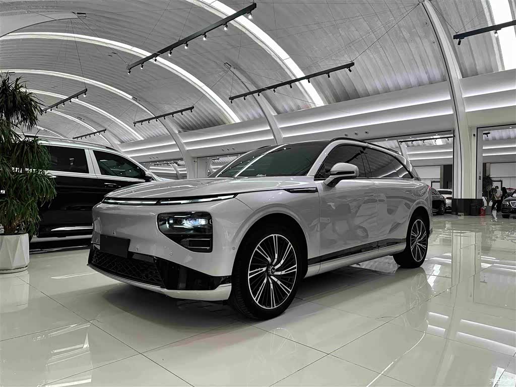 Xpeng G9, 2023 1